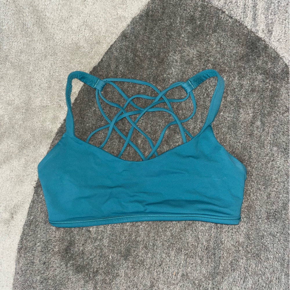 Lululemon Free To Be Bra-Teal Size: 6
